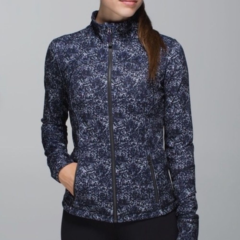 Lululemon Forme Jacket Cuffins
Rocky Road Sand Dune Toothpaste Size 6